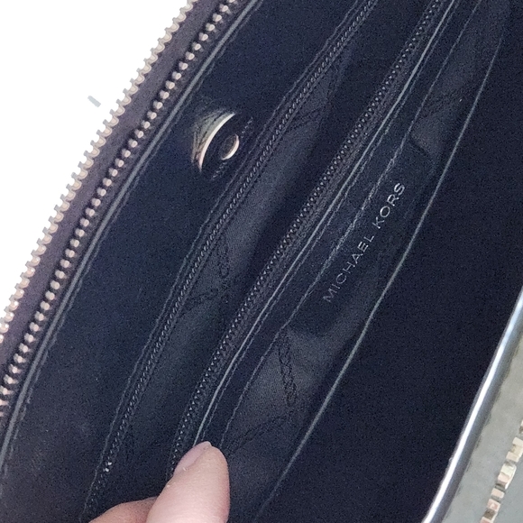 Michael Kors  The Megan Large Striped Leather Tote Bag - Picture 8 of 15